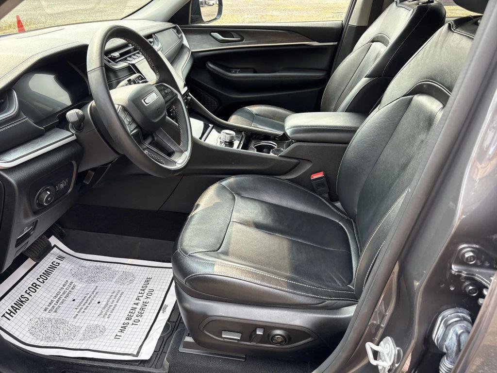 used 2023 Jeep Grand Cherokee car, priced at $34,988