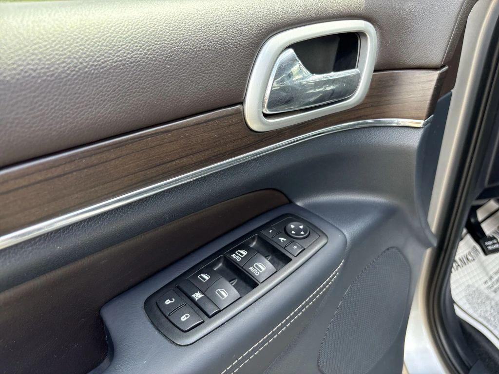 used 2015 Jeep Grand Cherokee car, priced at $15,987