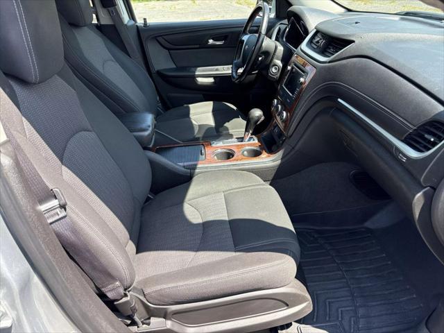used 2013 Chevrolet Traverse car, priced at $8,997