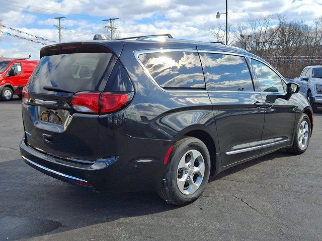 used 2017 Chrysler Pacifica car, priced at $15,300