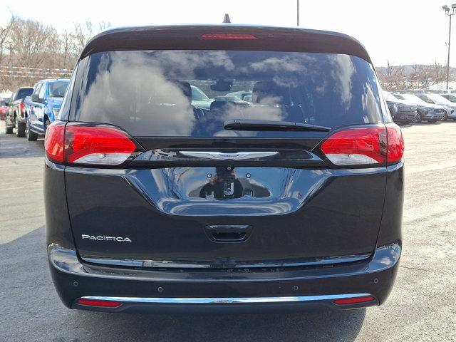 used 2017 Chrysler Pacifica car, priced at $15,300