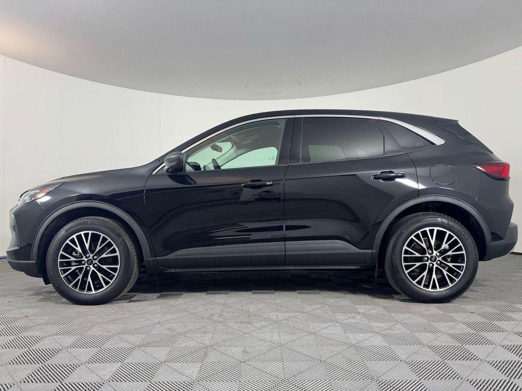 used 2023 Ford Escape car, priced at $18,980
