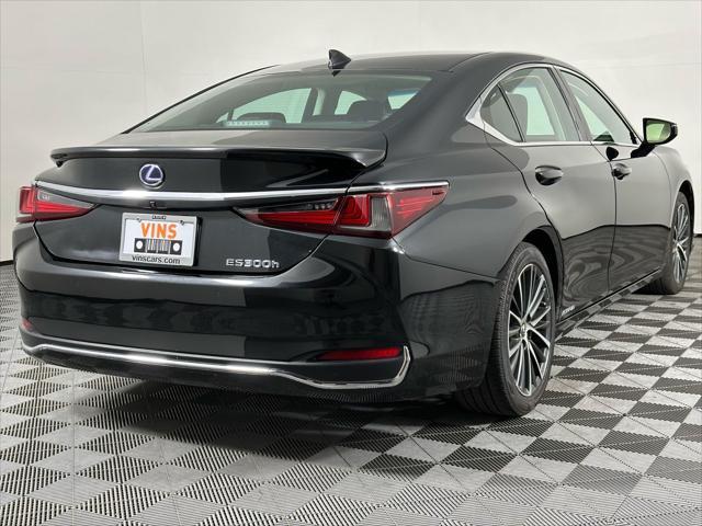 used 2022 Lexus ES 300h car, priced at $35,775