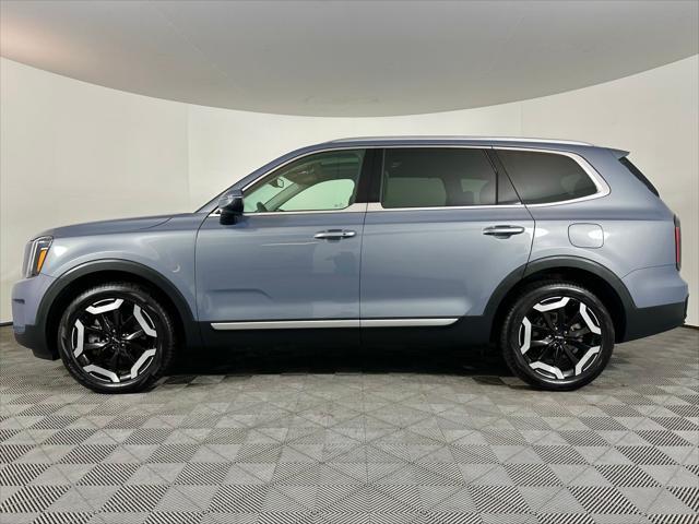 used 2024 Kia Telluride car, priced at $39,980