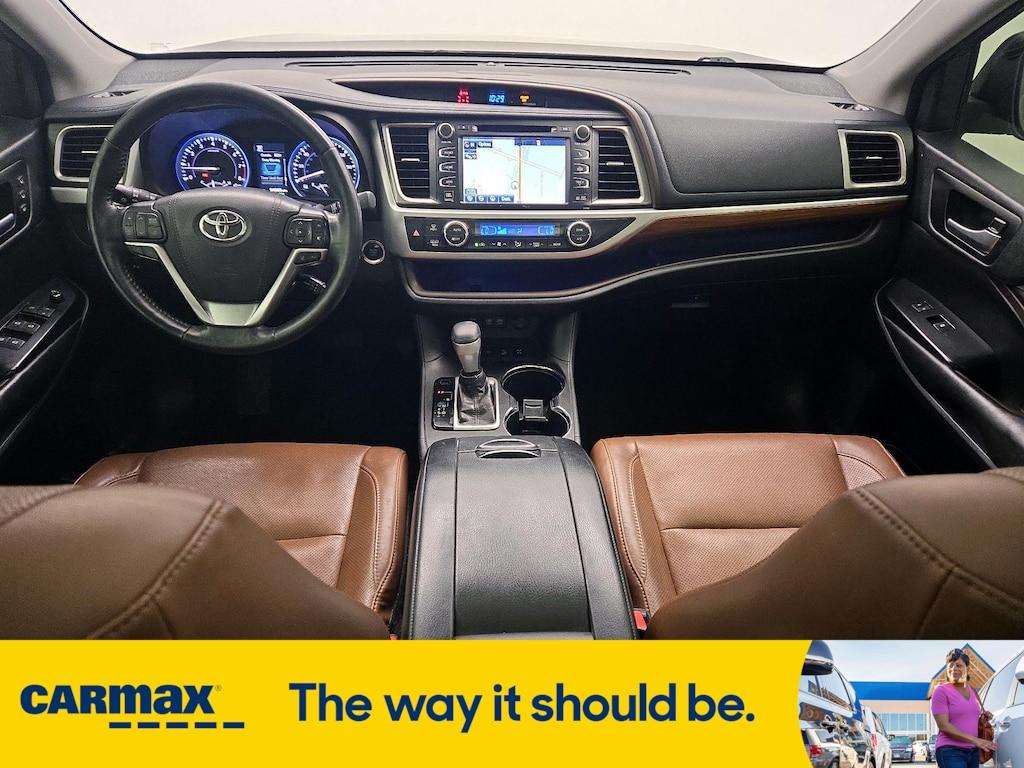 used 2018 Toyota Highlander car, priced at $26,998