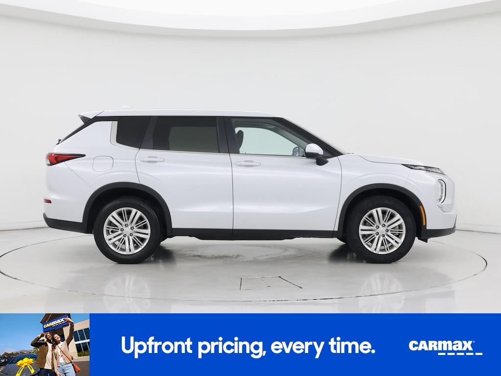 used 2024 Mitsubishi Outlander car, priced at $25,998