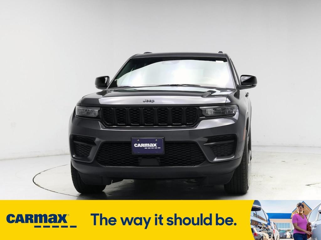 used 2024 Jeep Grand Cherokee car, priced at $35,998