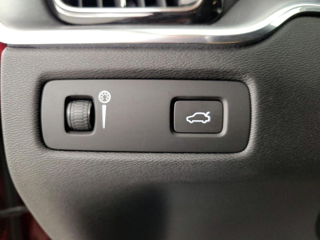 used 2020 Volvo XC60 car, priced at $25,998