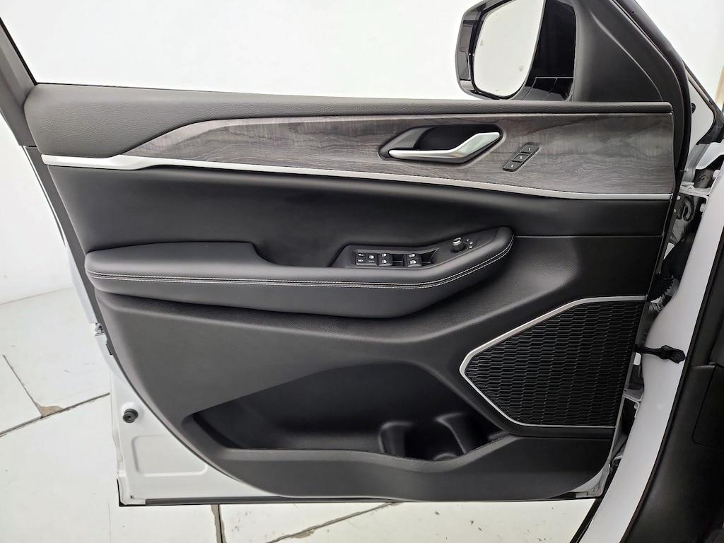 used 2022 Jeep Grand Cherokee car, priced at $29,998