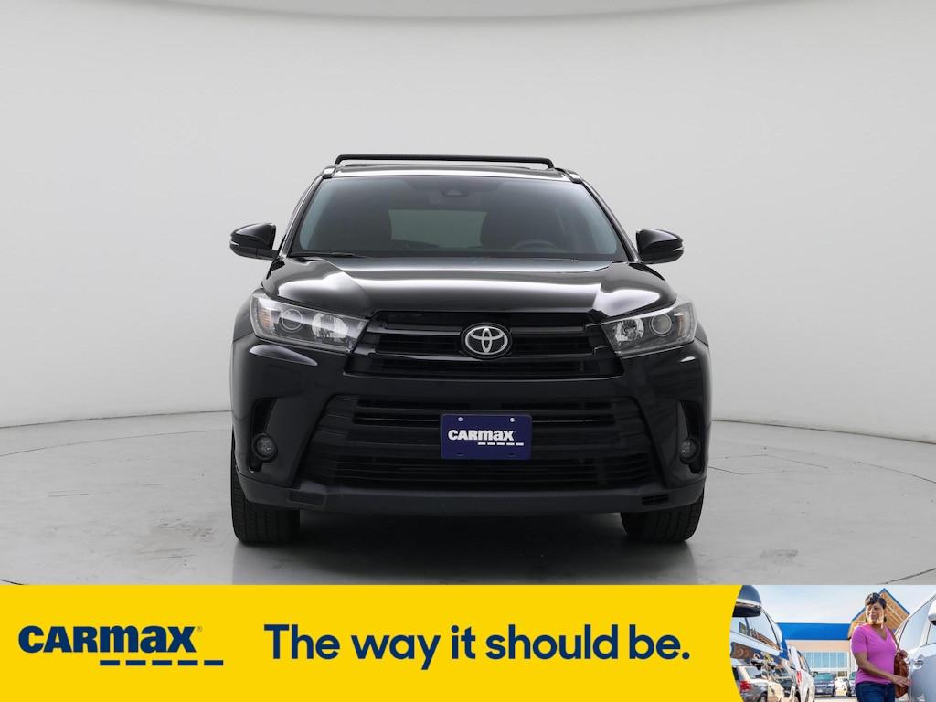 used 2019 Toyota Highlander car, priced at $28,998