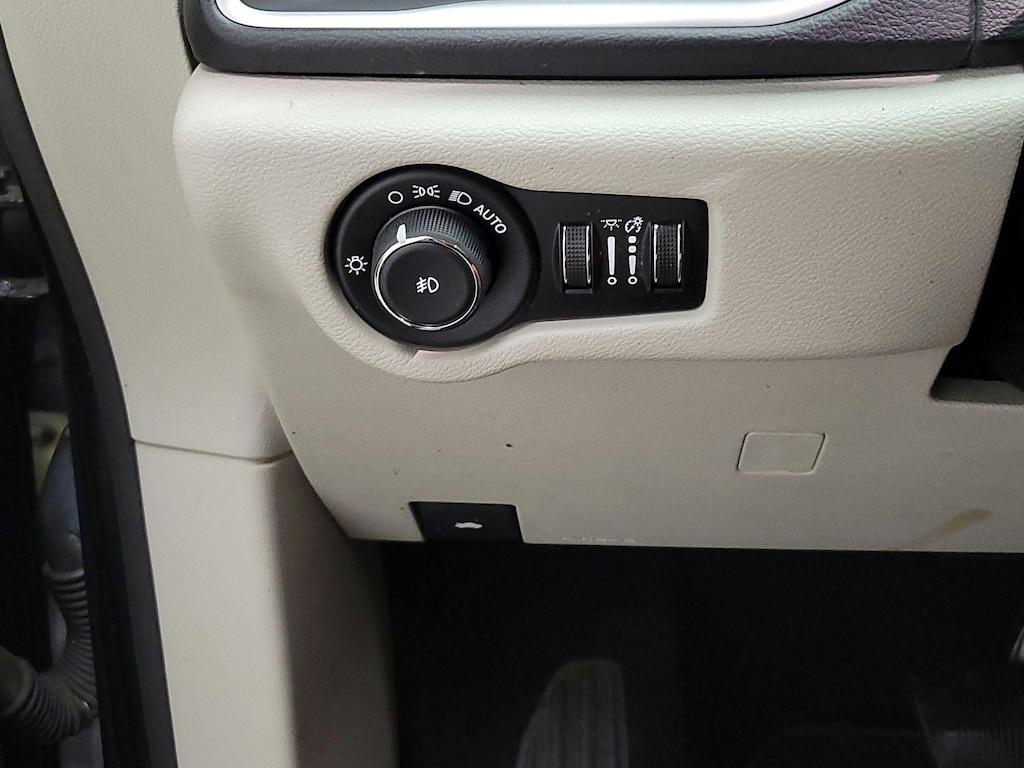 used 2019 Chrysler Pacifica car, priced at $20,998