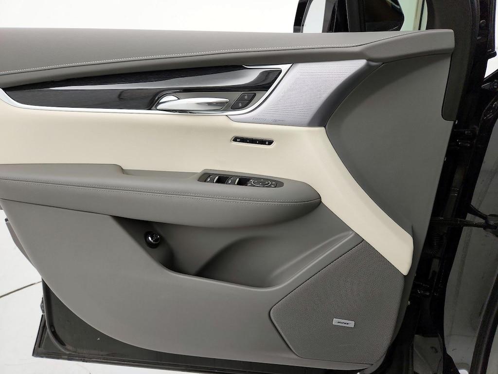 used 2023 Cadillac XT6 car, priced at $41,998