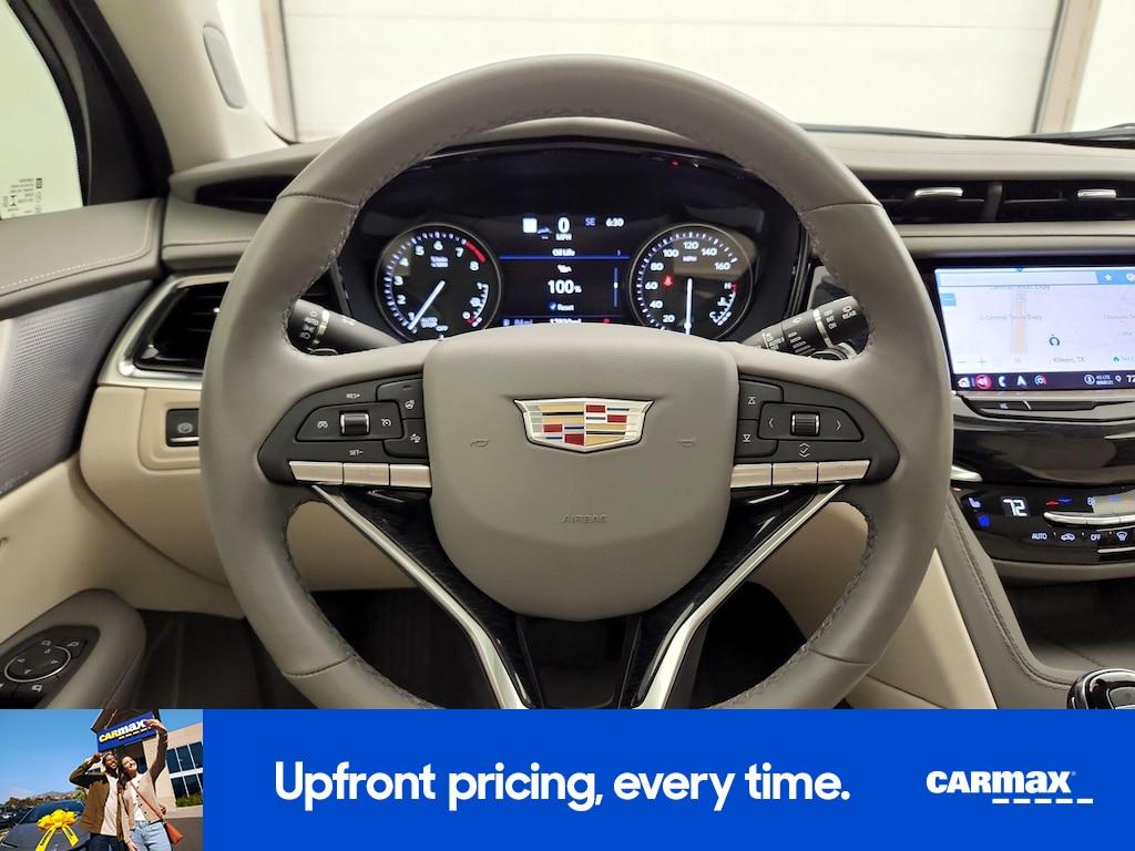 used 2023 Cadillac XT6 car, priced at $41,998