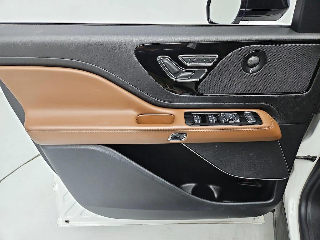 used 2022 Lincoln Aviator car, priced at $35,998