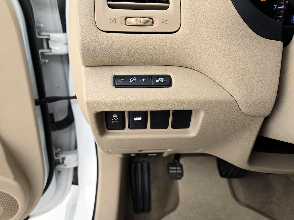 used 2014 Nissan Altima car, priced at $13,998