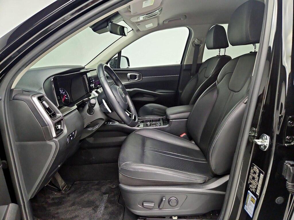 used 2024 Kia Sorento Hybrid car, priced at $30,998