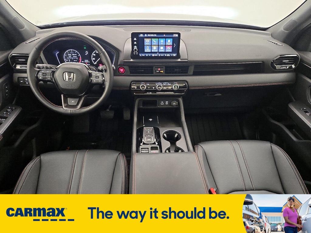 used 2023 Honda Pilot car, priced at $45,998