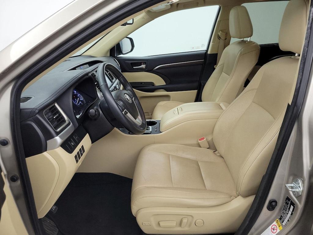 used 2016 Toyota Highlander car, priced at $23,998