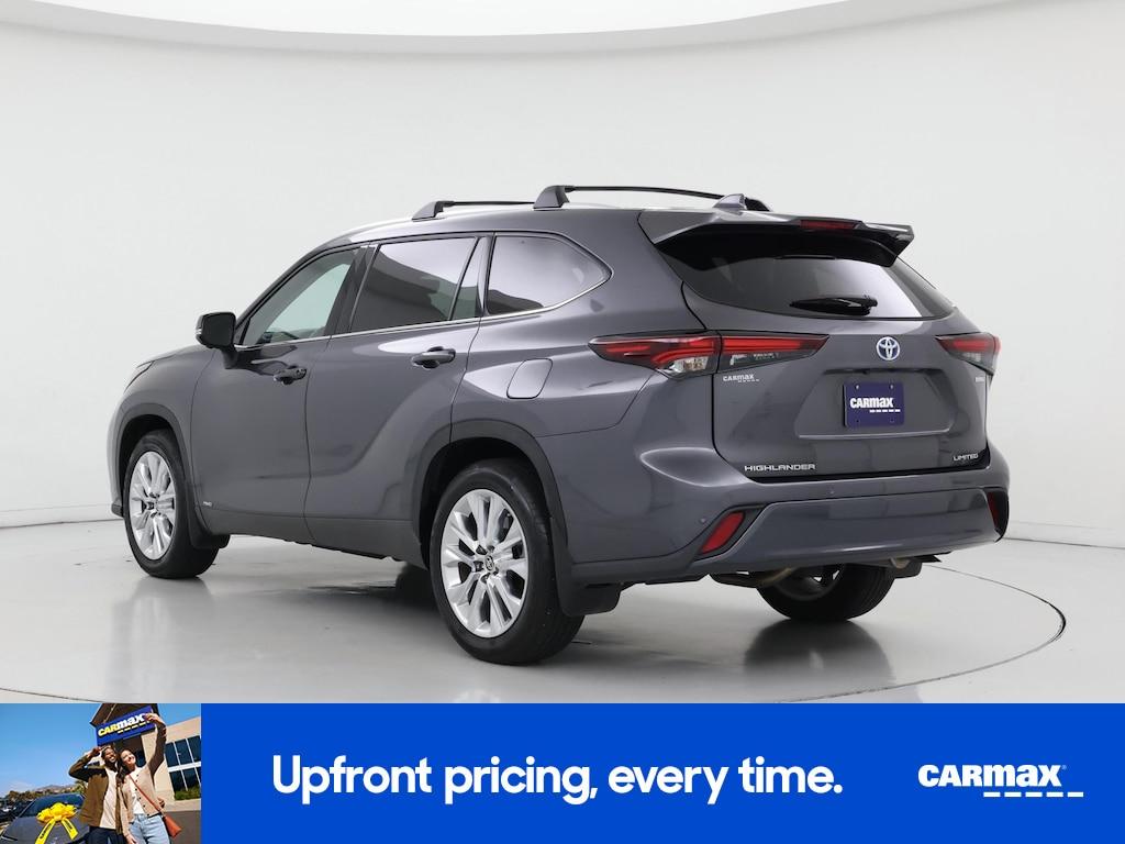 used 2024 Toyota Highlander Hybrid car, priced at $48,998