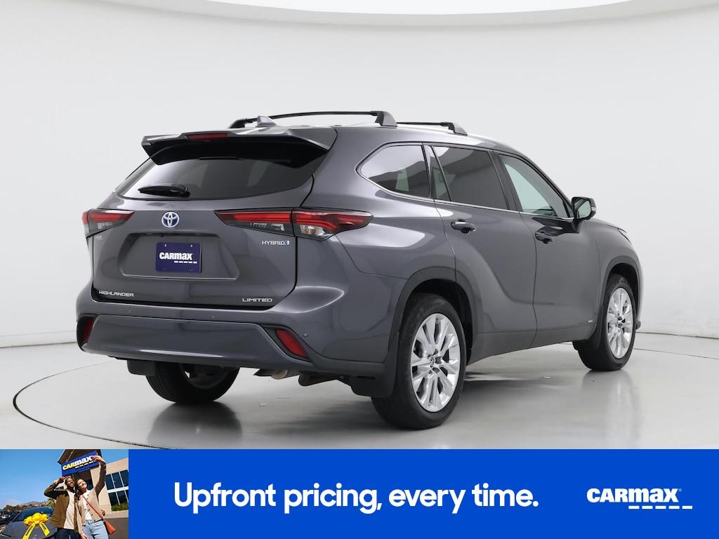 used 2024 Toyota Highlander Hybrid car, priced at $48,998