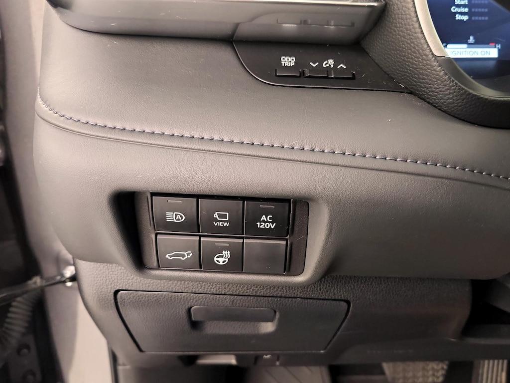 used 2024 Toyota Highlander Hybrid car, priced at $48,998