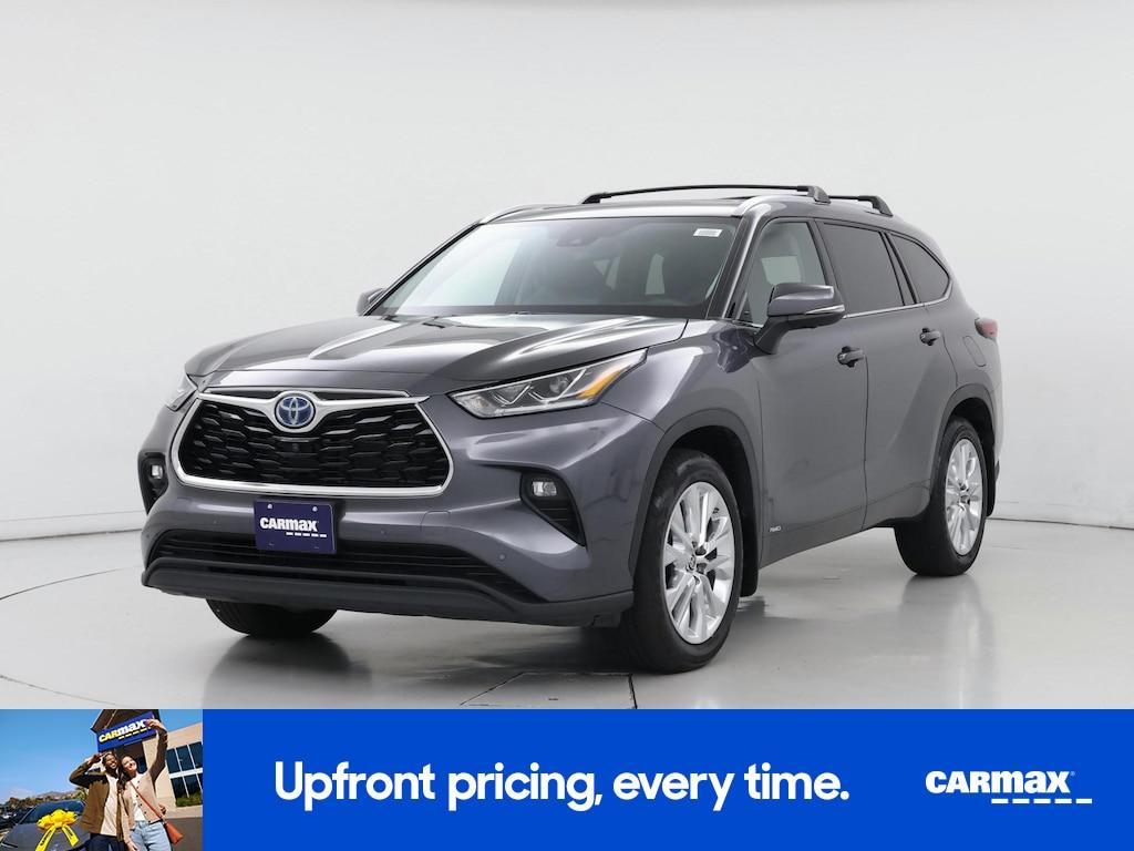used 2024 Toyota Highlander Hybrid car, priced at $48,998