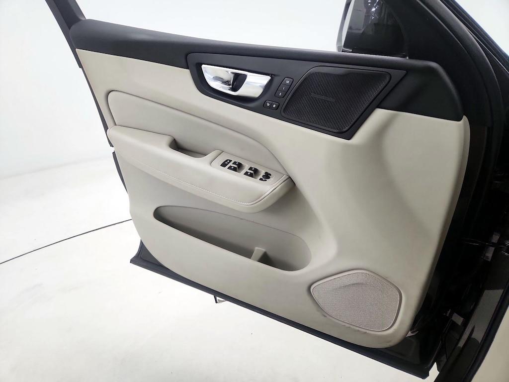 used 2022 Volvo XC60 car, priced at $31,998