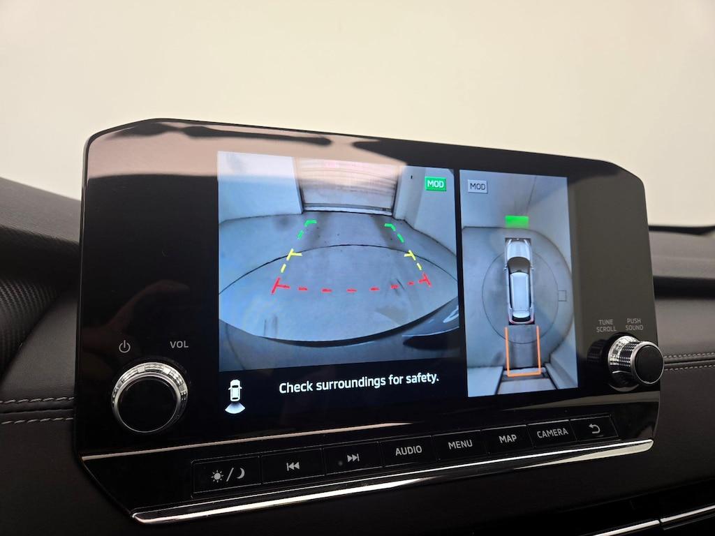 used 2024 Mitsubishi Outlander car, priced at $29,998