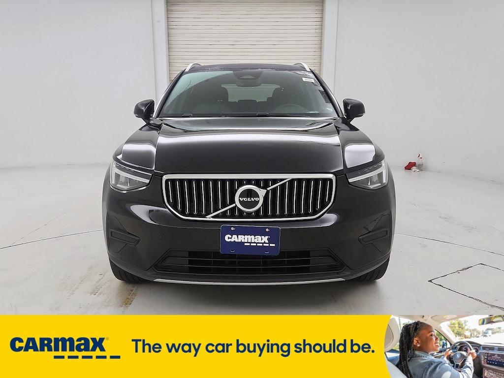 used 2025 Volvo XC40 car, priced at $32,998