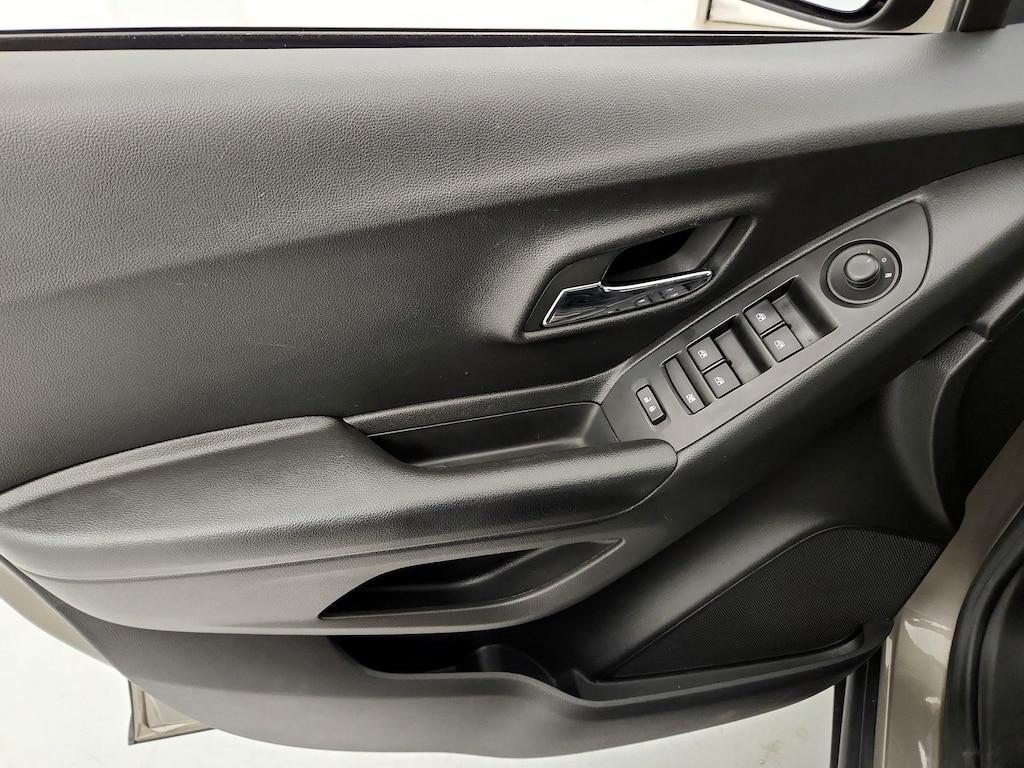 used 2022 Chevrolet Trax car, priced at $18,998