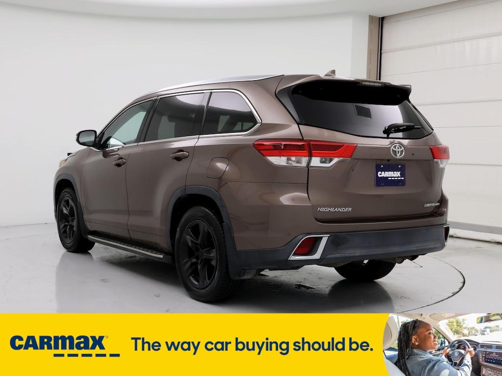 used 2018 Toyota Highlander car, priced at $27,998