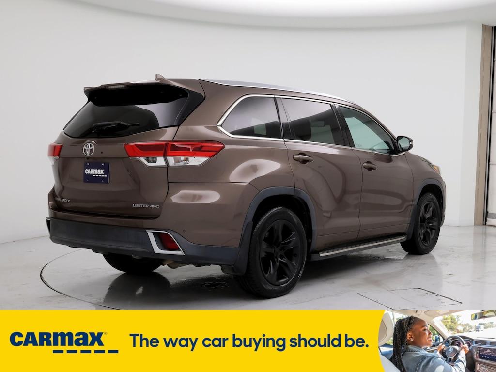 used 2018 Toyota Highlander car, priced at $27,998