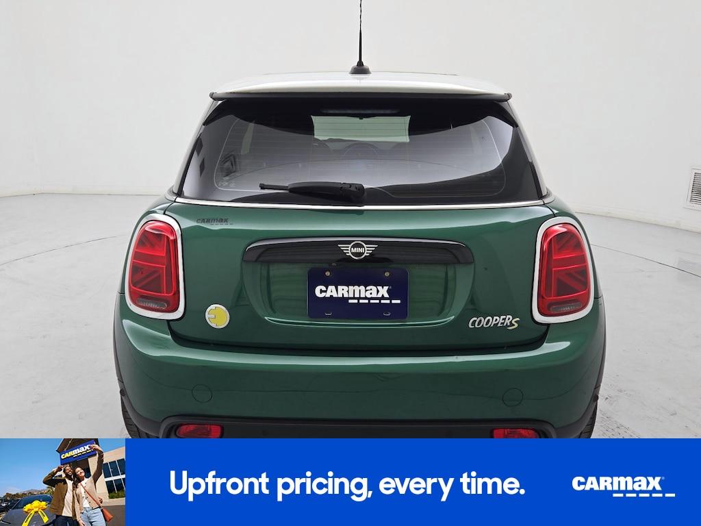 used 2023 MINI SE Hardtop car, priced at $22,998