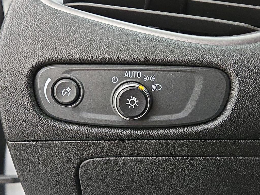 used 2022 Chevrolet Malibu car, priced at $18,998