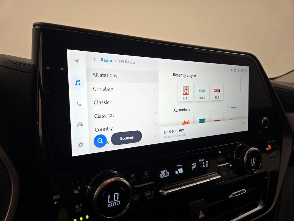 used 2023 Toyota Highlander Hybrid car, priced at $38,998