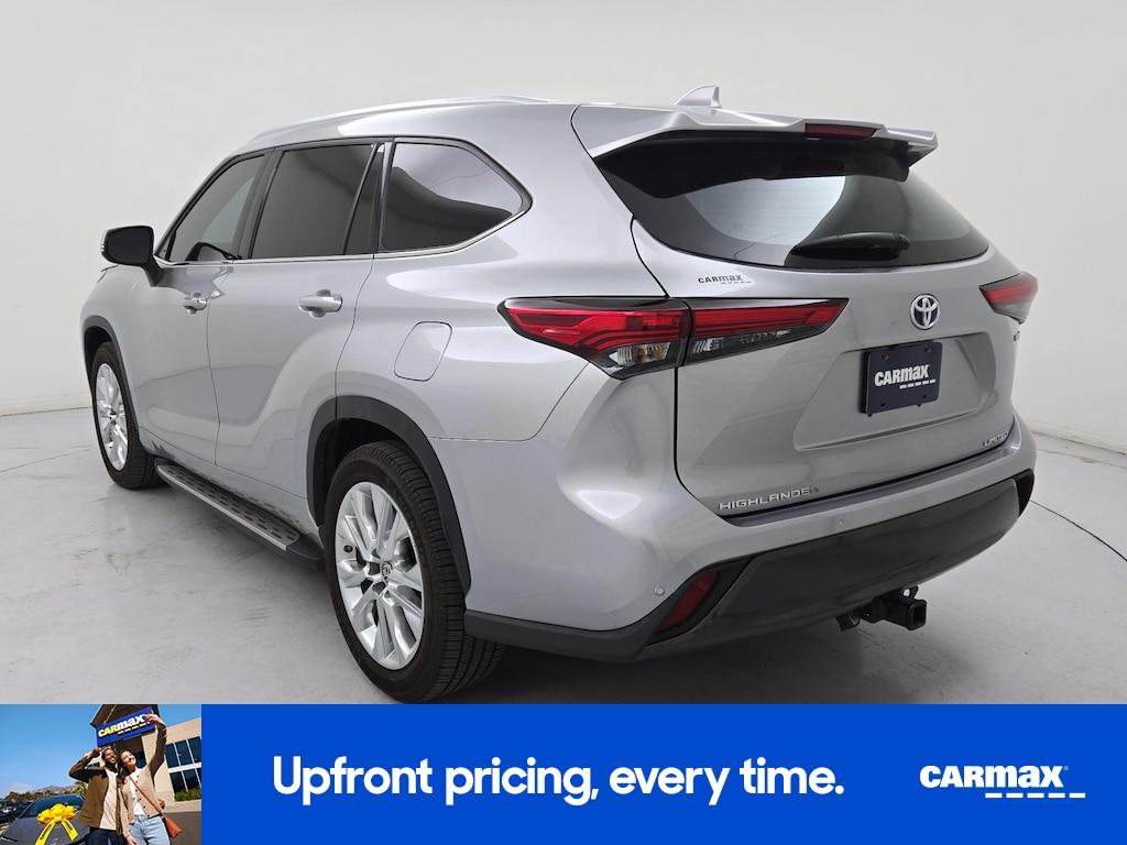 used 2023 Toyota Highlander Hybrid car, priced at $38,998
