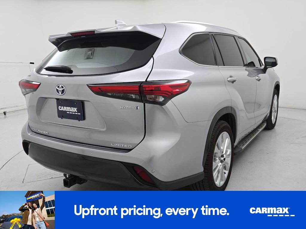 used 2023 Toyota Highlander Hybrid car, priced at $38,998