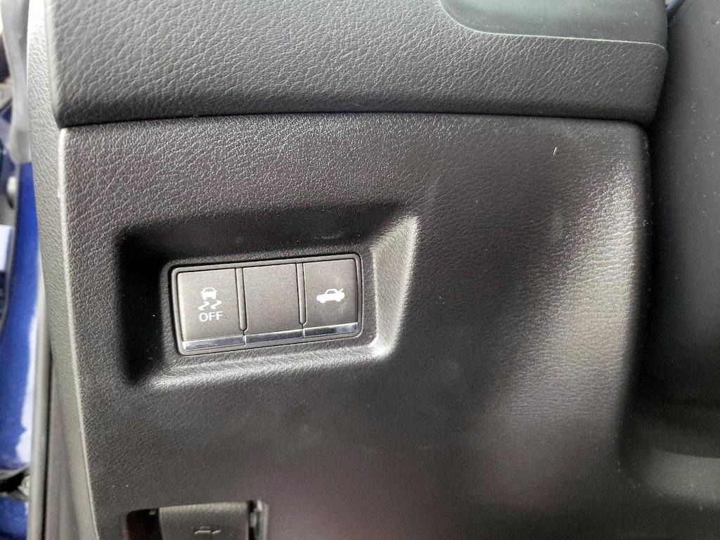 used 2022 INFINITI Q60 car, priced at $31,998