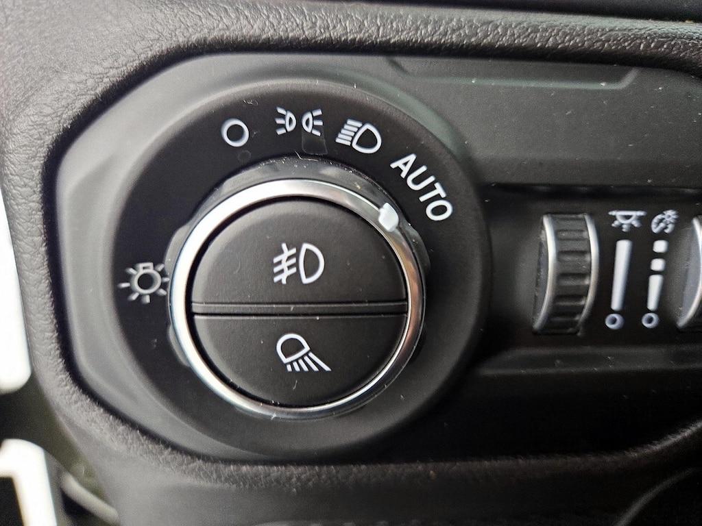 used 2021 Jeep Gladiator car, priced at $37,998