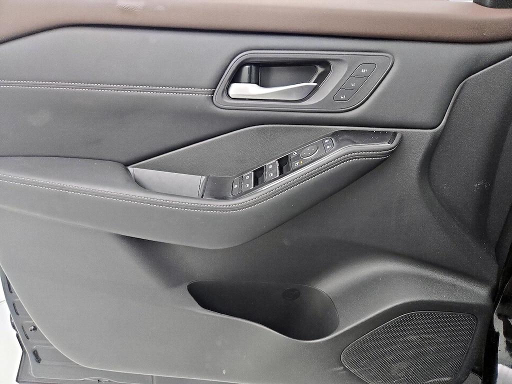 used 2023 Nissan Rogue car, priced at $26,998