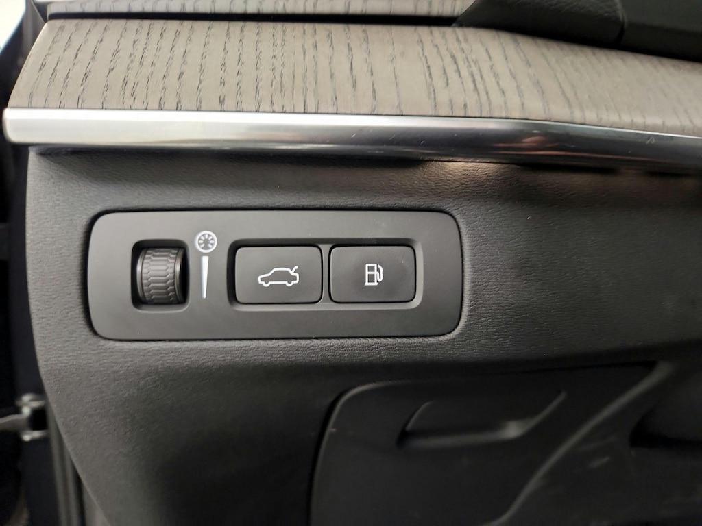 used 2022 Volvo XC90 Recharge Plug-In Hybrid car, priced at $41,998