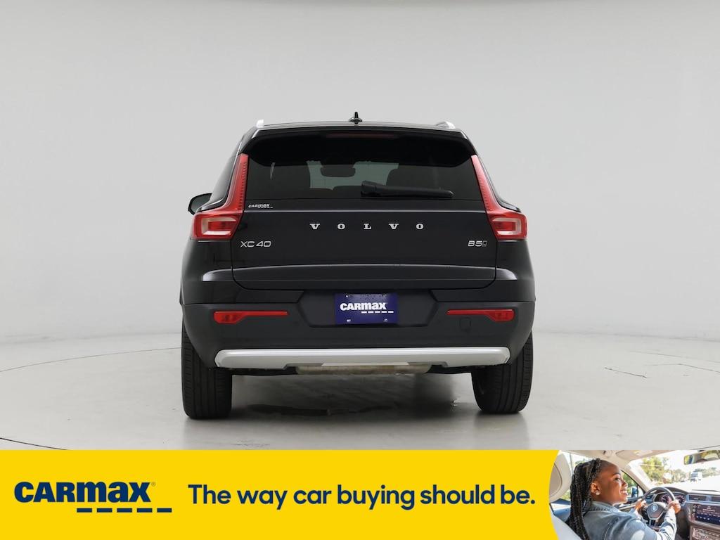 used 2025 Volvo XC40 car, priced at $32,998