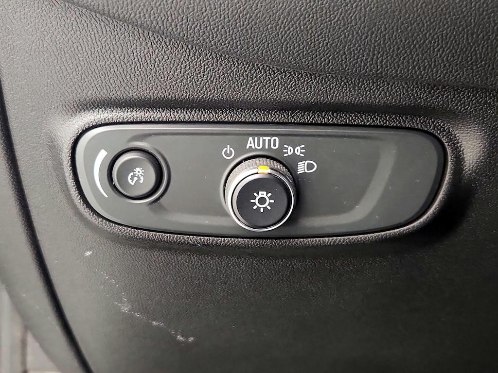 used 2022 Chevrolet Equinox car, priced at $20,998