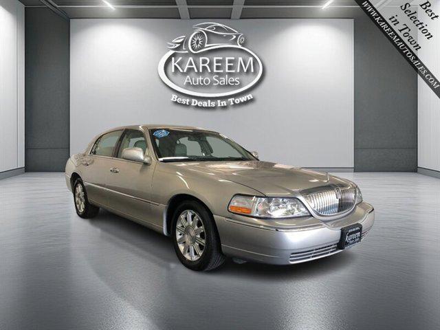 used 2009 Lincoln Town Car car, priced at $13,725