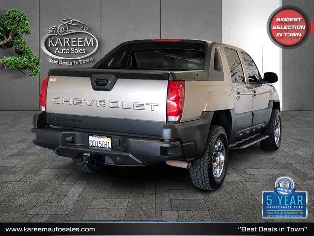 used 2003 Chevrolet Avalanche car, priced at $15,375