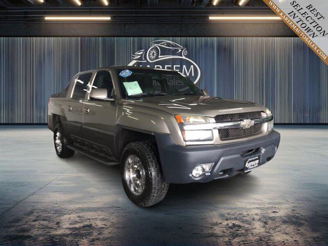 used 2003 Chevrolet Avalanche car, priced at $13,435