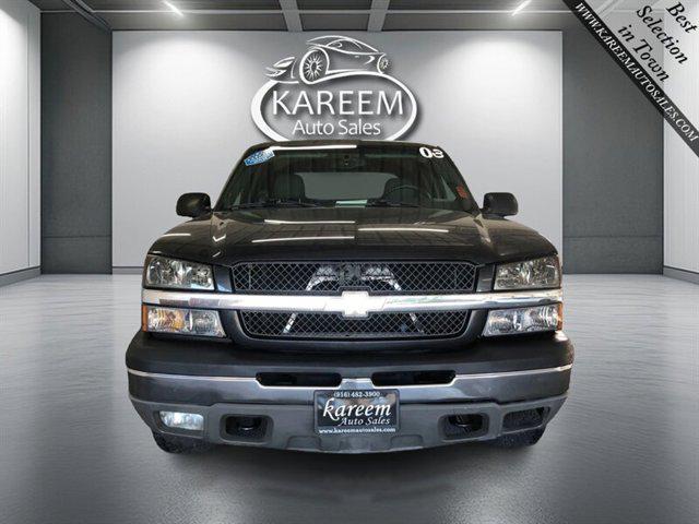 used 2003 Chevrolet Avalanche car, priced at $9,845