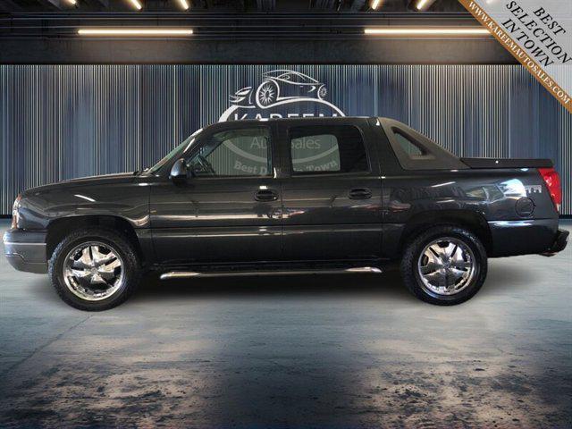 used 2003 Chevrolet Avalanche car, priced at $10,875