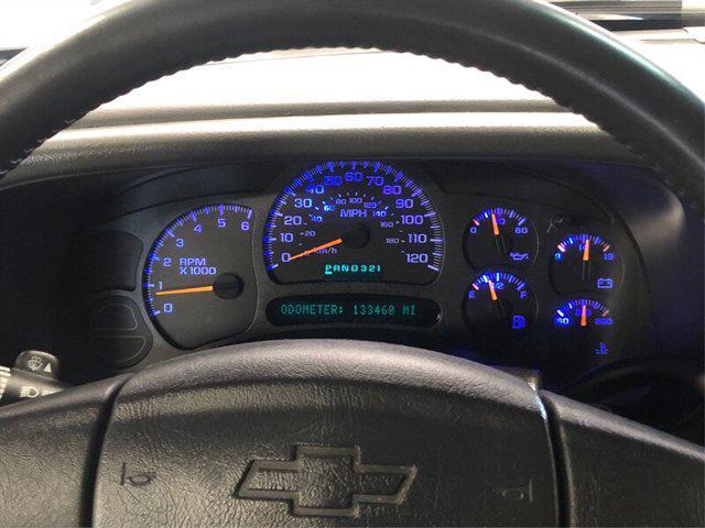 used 2003 Chevrolet Avalanche car, priced at $10,875