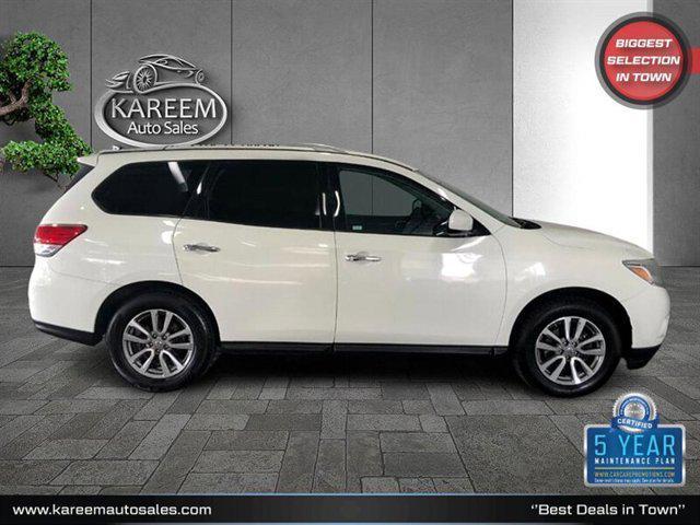 used 2016 Nissan Pathfinder car, priced at $12,865